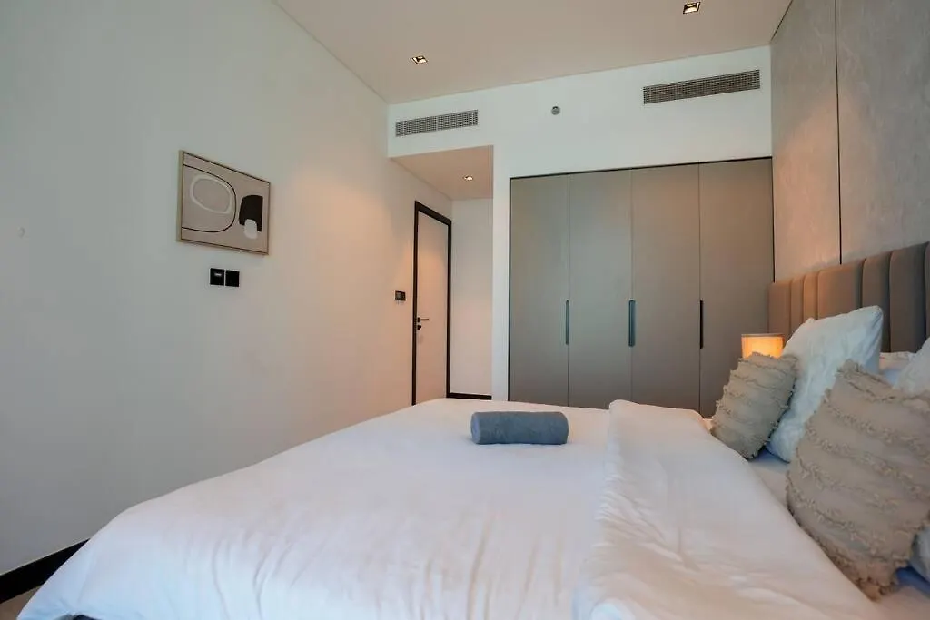 New 2Br In Business Bay With Canal Views Gym & Pool Dubai 0*,