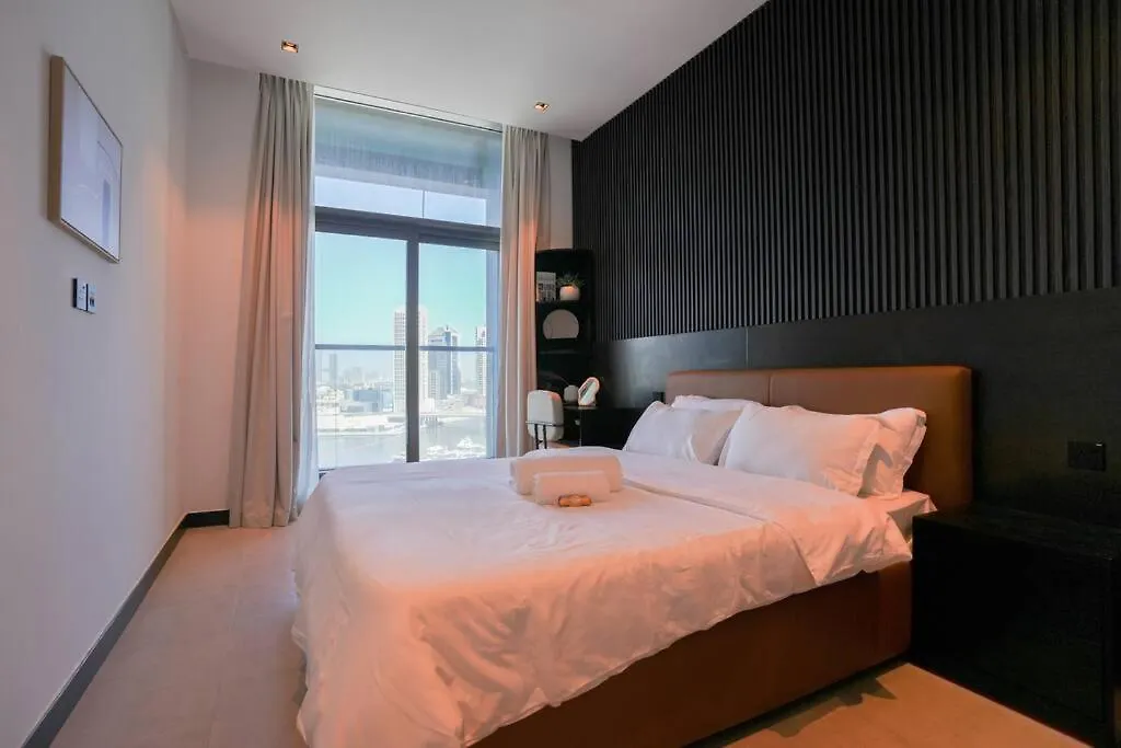 New 2Br In Business Bay With Canal Views Gym & Pool Dubai United Arab Emirates